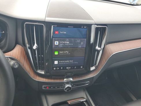 Used 2023 Volvo XC60 T8 Plus image 21