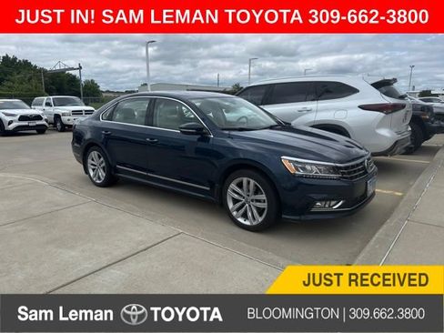 Used 2018 Volkswagen Passat 2.0T SEL Premium FWD image 1