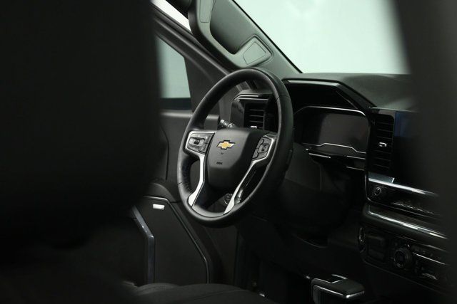 Used 2023 Chevrolet Silverado 1500 LTZ w/ Technology Package AWD/4WD image 60