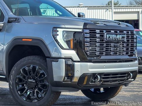 New 2026 GMC Sierra 2500 Denali Ultimate w/ LPO, Black Badging Package image 2