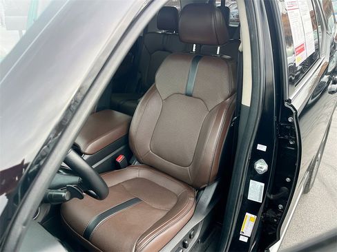 Used 2025 Honda Pilot Elite image 20