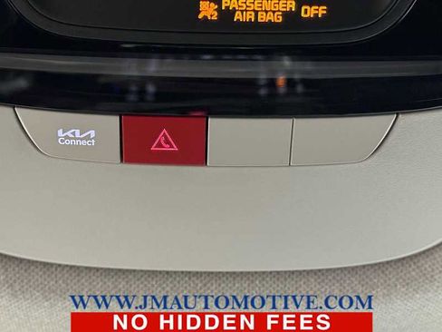 Used 2024 Kia Seltos X-Line AWD/4WD image 36