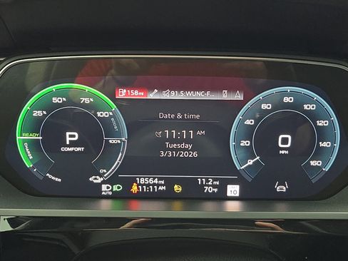 Certified 2023 Audi e-tron Premium Plus w/ Premium Plus Package AWD/4WD image 19