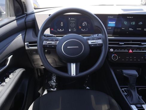 Used 2025 Hyundai Tucson SEL FWD image 34