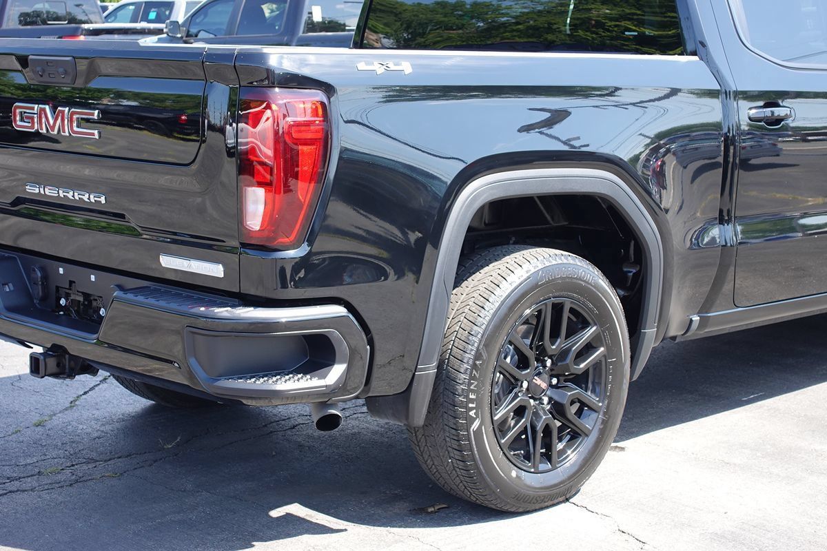 Used 2024 GMC Sierra 1500 Elevation AWD/4WD image 11