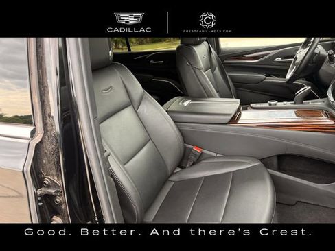 Used 2024 Cadillac Escalade Luxury AWD/4WD image 21
