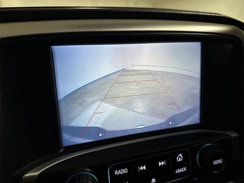 Used 2018 GMC Sierra 1500 SLT image 16