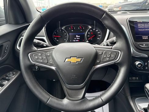 Used 2024 Chevrolet Equinox LT FWD image 18