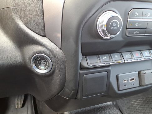 Used 2022 GMC Sierra 1500 Pro w/ Pro Value Package image 16