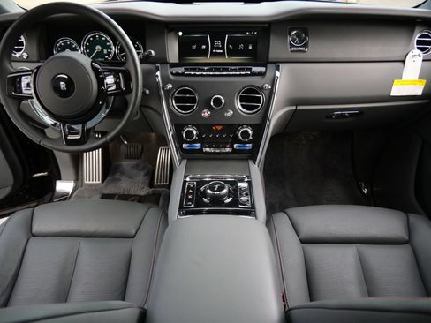 Certified 2023 Rolls-Royce Cullinan AWD/4WD image 4