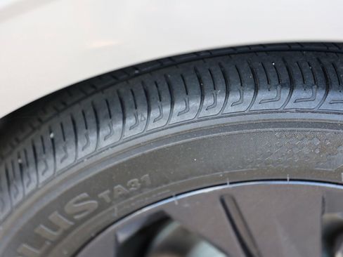 Certified 2023 Hyundai Elantra SEL FWD image 10