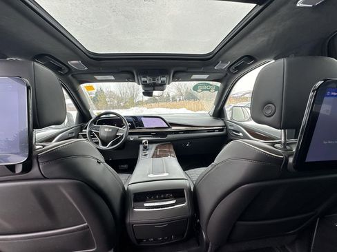 Used 2022 Cadillac Escalade Sport Platinum w/ LPO, ONYX Package image 21