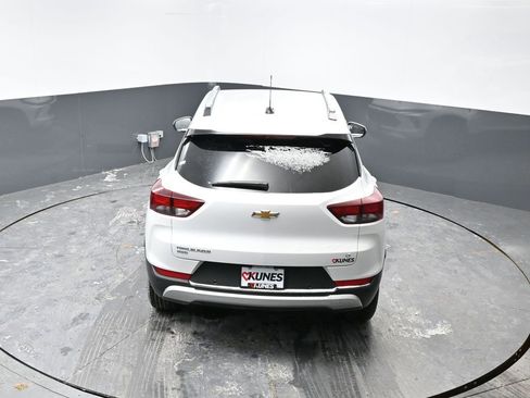 Used 2025 Chevrolet TrailBlazer LT w/ Driver Confidence Package image 43