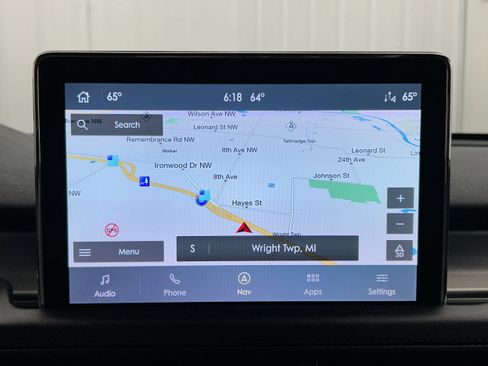 Used 2023 Lincoln Aviator AWD image 7