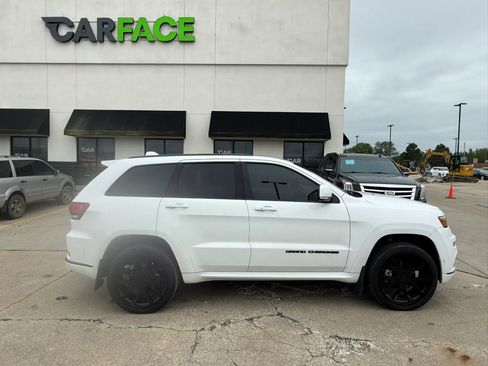 Used 2020 Jeep Grand Cherokee High Altitude AWD/4WD image 18