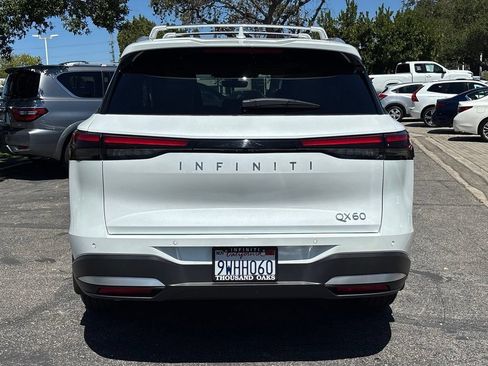 Certified 2026 INFINITI QX60 Luxe w/ Cargo Package FWD image 4