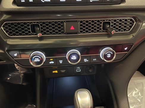 Certified 2025 Acura Integra A-Spec image 27