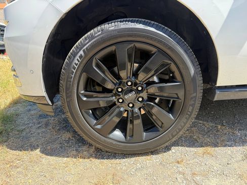 Used 2023 Lincoln Navigator Black Label AWD/4WD image 9