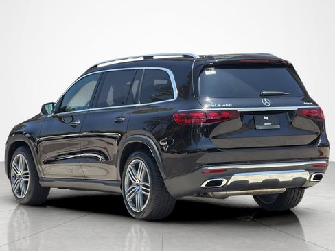 Used 2026 Mercedes-Benz GLS 450 4MATIC image 3
