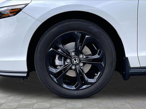 Used 2025 Honda Accord SE image 23