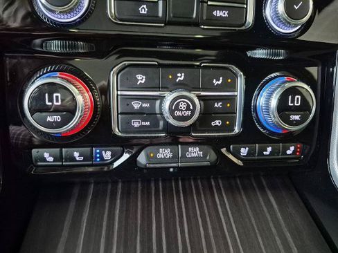 Used 2023 GMC Yukon Denali w/ Max Trailering Package AWD/4WD image 23