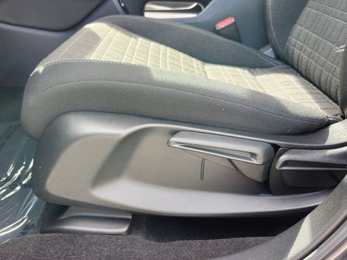 Certified 2023 Honda HR-V LX image 10