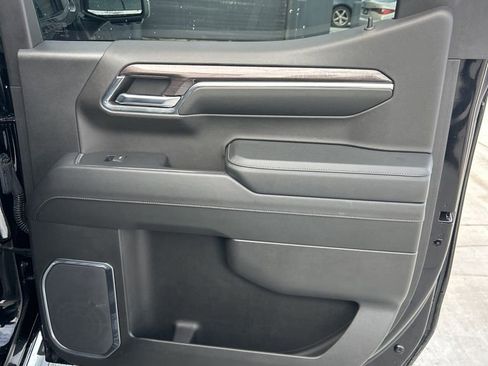 Used 2024 Chevrolet Silverado 1500 LTZ image 13