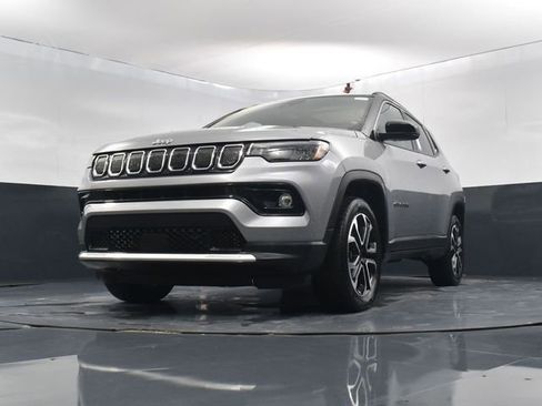 Used 2022 Jeep Compass Limited w/ Sun and Sound Group image 52