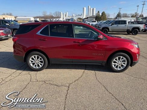 Used 2019 Chevrolet Equinox LT image 3