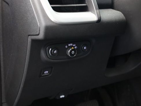 Used 2022 GMC Terrain SLT w/ Infotainment Package II image 14