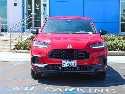 Used 2024 Honda HR-V Sport image 2