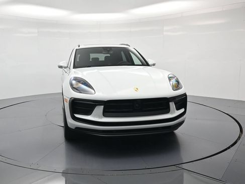 Used 2026 Porsche Macan Turbo AWD/4WD image 37