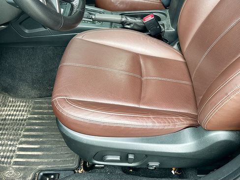 Used 2017 Subaru Forester 2.5i Touring AWD/4WD image 20
