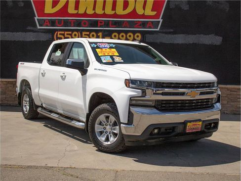 Used 2020 Chevrolet Silverado 1500 LT w/ Trailering Package image 4