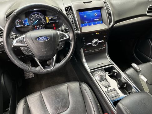 Used 2020 Ford Edge Titanium AWD/4WD image 13