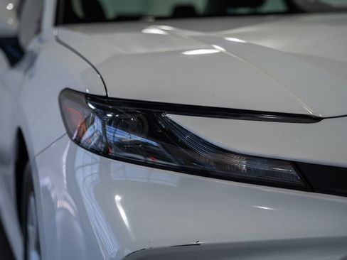 Used 2025 Toyota Camry LE FWD image 10