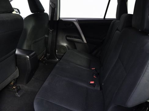 Used 2016 Toyota RAV4 LE image 17