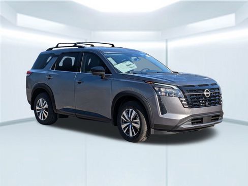 New 2026 Nissan Pathfinder SL image 8