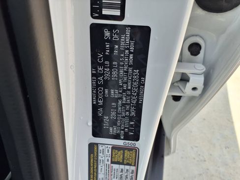 Used 2025 Kia K4 FWD image 33