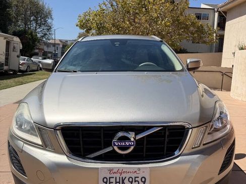 Used 2013 Volvo XC60 3.2 FWD image 4