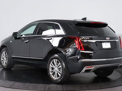 Used 2023 Cadillac XT5 Premium Luxury image 3