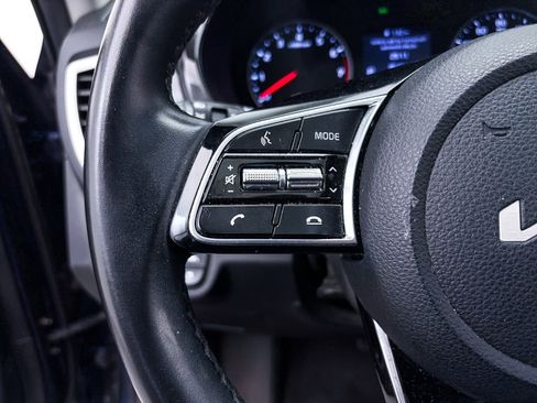 Certified 2022 Kia Seltos EX image 30