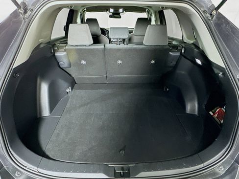 Used 2024 Toyota RAV4 XLE image 28