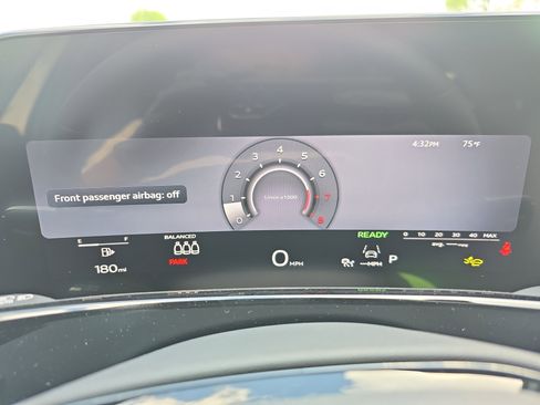 Used 2026 Audi Q3 quattro 2.0T image 17