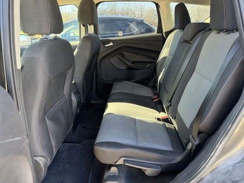 Used 2017 Ford Escape SE image 8