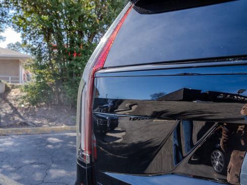 Used 2024 Cadillac Escalade ESV Sport Platinum w/ LPO, ONYX Package image 29