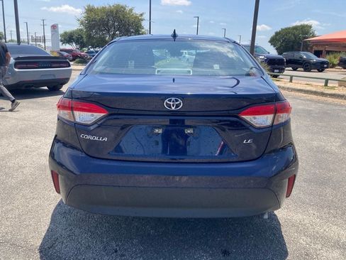 Certified 2025 Toyota Corolla LE FWD image 6