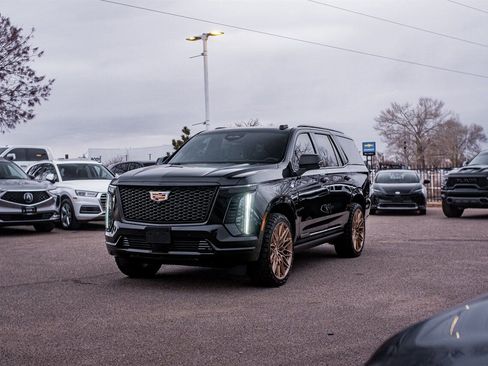 Used 2026 Cadillac Escalade Platinum Sport w/ LPO, Floor Liner Package image 3