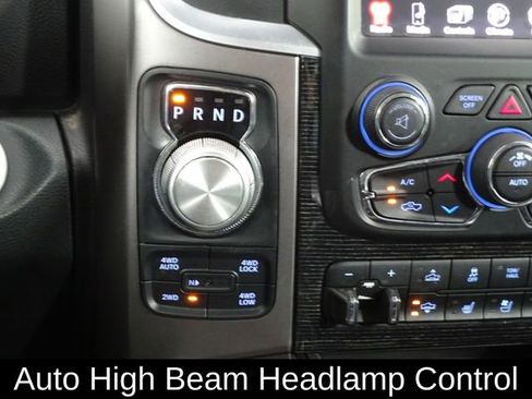 Used 2015 RAM 1500 Laramie Limited image 33