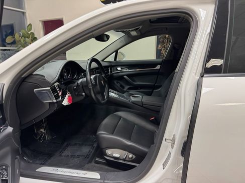 Used 2012 Porsche Panamera 4 image 11